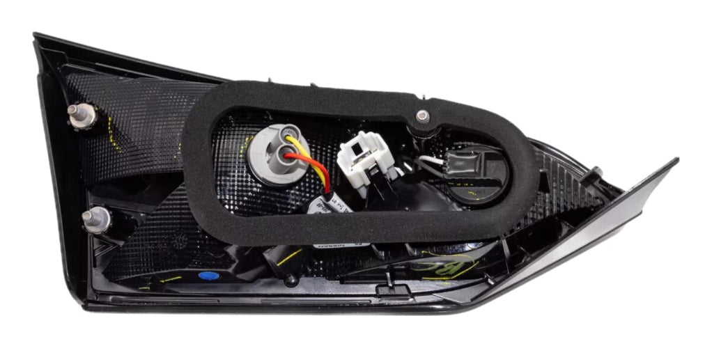Calavera Derecha Interior Versa 2020-2024 Original